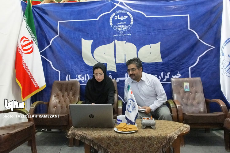 مهمانان غرفه ایکنا در نمایشگاه قرآن خراسان‌جنوبی