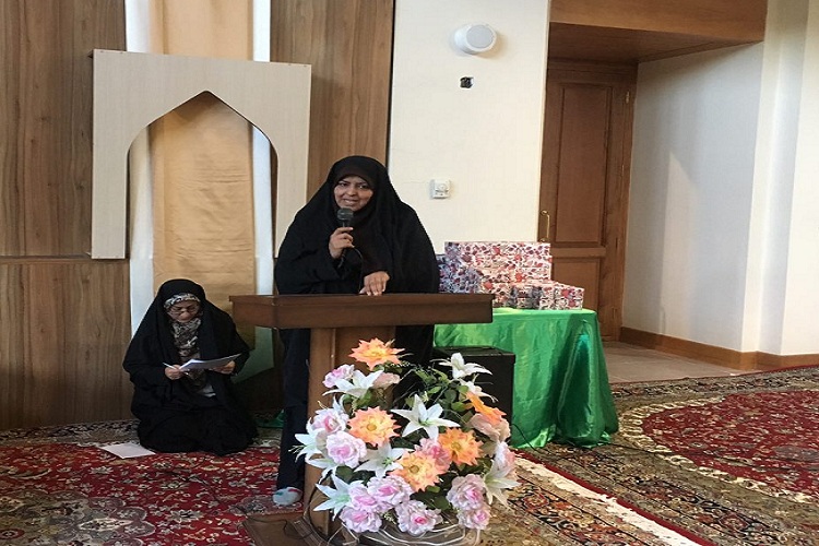 محفل انس با قرآن به همراه تجلیل از برترین‌های دارالقرآن زادگاه امام راحل+عکس