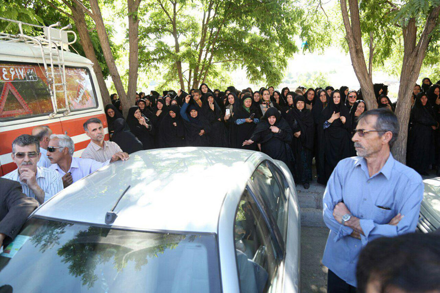 گزارش تصویری تشییع پیکر شهدای لرستانی حادثه تروریستی تهران