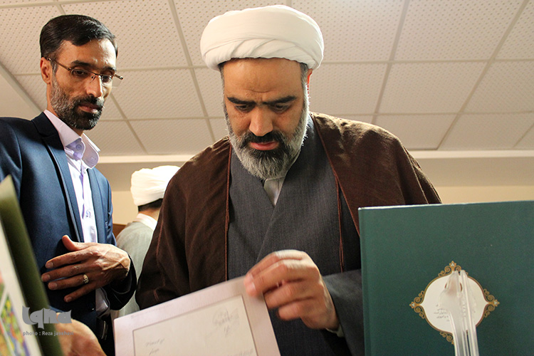اختتامیه شعر خوانی کودک ونوجوان یک قاصدک آیه در هنرستان هنرهای زیبا برگزار شد.