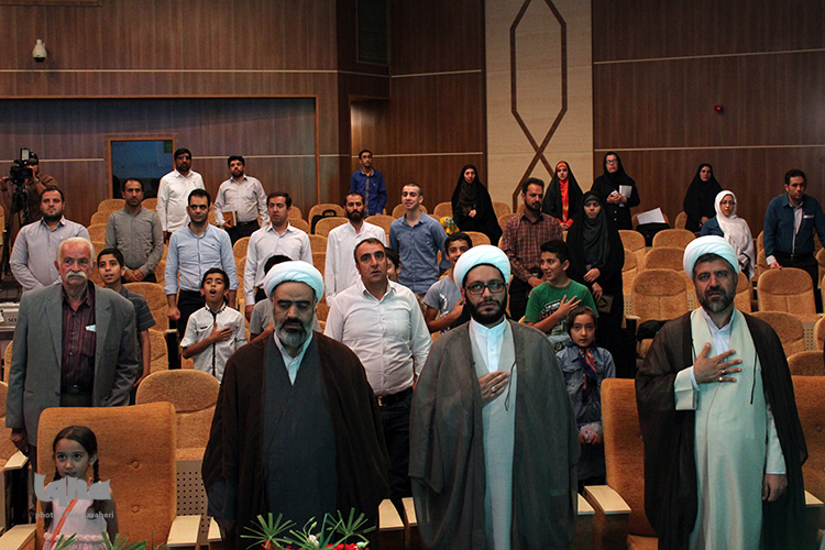 اختتامیه شعر خوانی کودک ونوجوان یک قاصدک آیه در هنرستان هنرهای زیبا برگزار شد.