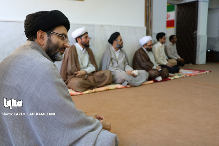 دیدار نماینده ولی‌فقیه در خراسان‌جنوبی با جمعی از فعالان فرهنگی استان