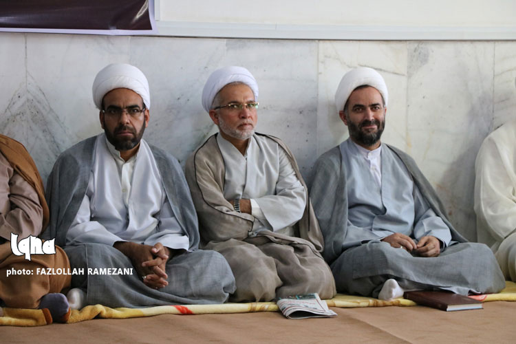 دیدار نماینده ولی‌فقیه در خراسان‌جنوبی با جمعی از فعالان فرهنگی استان