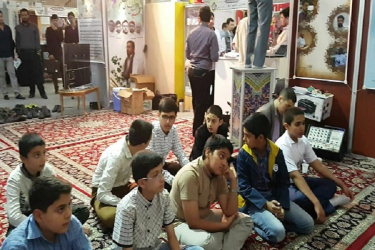 محفل انس با قرآن شهید محسن حاجیحسنیکارگر/ از تلاوت یار روزهای سخت محسن تا بغض مادر که تبدیل به اشک شد محفل انس با قرآن شهید محسن حاجیحسنیکارگر/ از تلاوت یار روزهای سخت محسن تا بغض مادر که تبدیل به اشک شد