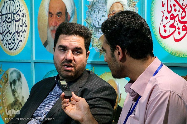 تقویت جلسات سنتی، خدمت به فرهنگ قرآنی است تقویت جلسات سنتی، خدمت به فرهنگ قرآنی است