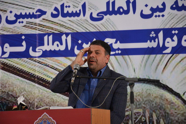 گزارش تصویری محفل انس با قرآن با حضور خانواده‌های بهزیستی در ساری