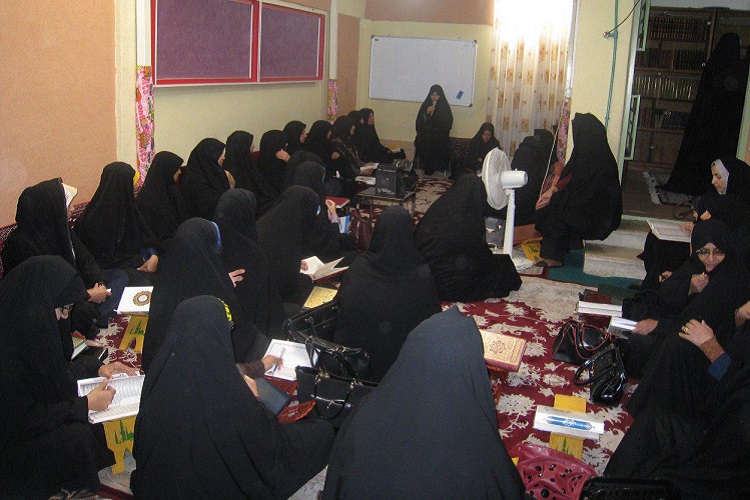 برگزاری محفل جزء خوانی قرآن کریم در مؤسسه بحرالعلوم زاهدان + عکس برگزاری محفل جزء خوانی قرآن کریم در مؤسسه بحرالعلوم زاهدان + عکس