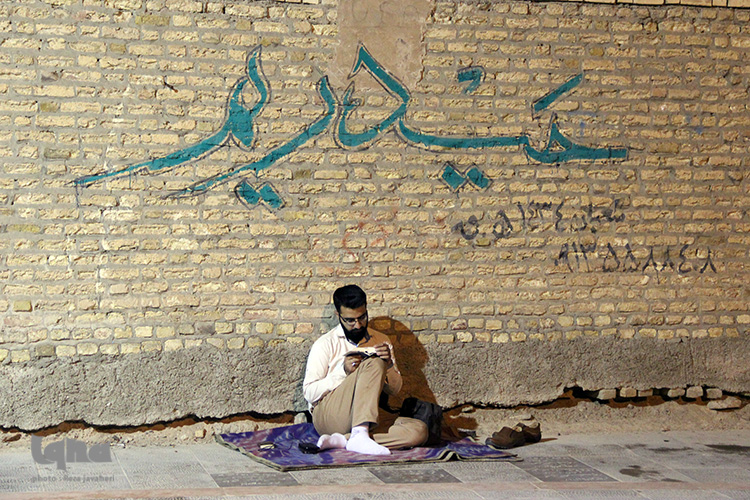 مراسم شب قدر در گلستان شهدا