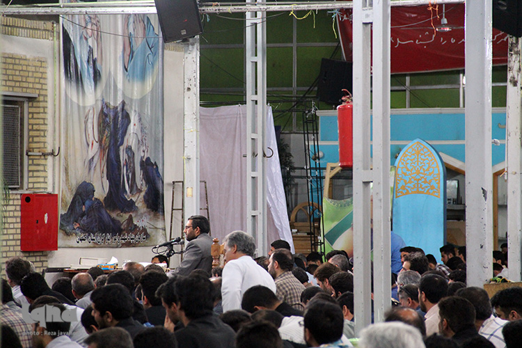 مراسم شب قدر در گلستان شهدا