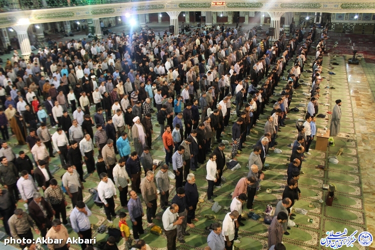احیای شب نوزدهم رمضان در مصلای شهرکرد