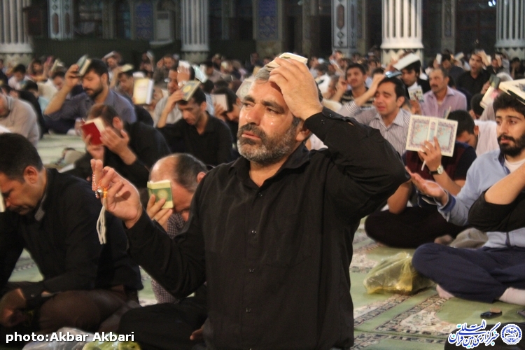 احیای شب نوزدهم رمضان در مصلای شهرکرد
