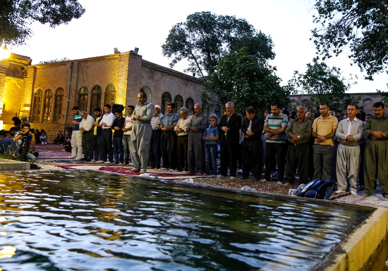 برپایی افطاری خیرخواهانه در عمارت خسروآباد سنندج