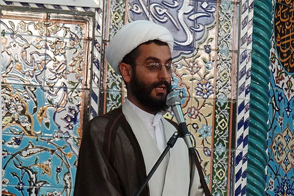 برگزاری طرح «تلاوت و تفسیر نور» در دانشکده علوم قرآنی میبد
