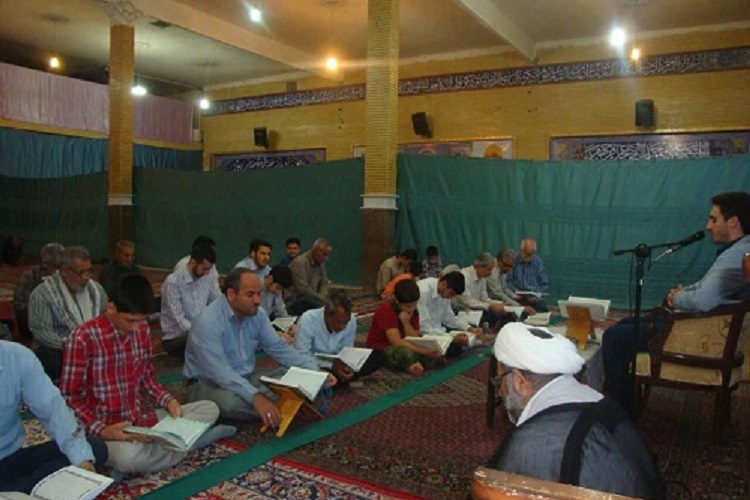 برپایی محفل انس با قرآن در مسجد ثارالله(ع) شهرک ظفر
