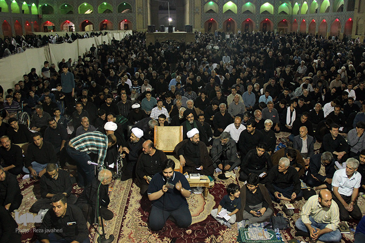 شب شهادت امام علی (ع) و شب قدر در مسجد جامع اصفهان