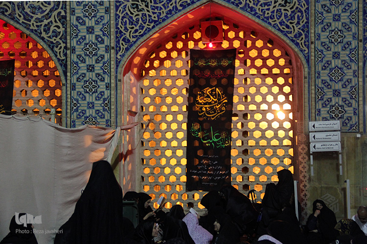 شب شهادت امام علی (ع) و شب قدر در مسجد جامع اصفهان