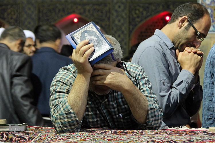 شب شهادت امام علی (ع) و شب قدر در مسجد جامع اصفهان
