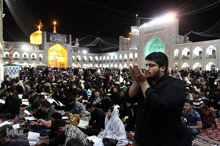 ستارگان آستان عقیله بنیهاشم(س) در حرم رضوی درخشیدند ستارگان آستان عقیله بنیهاشم(س) در حرم رضوی درخشیدند