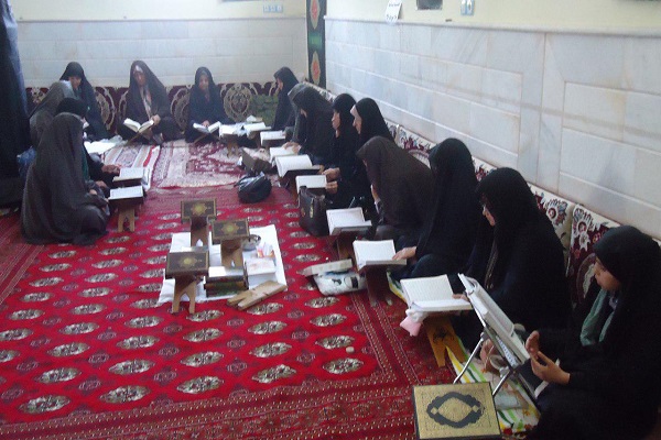 بازدید مدیر مؤسسه معراج از روند برپایی مراسم جزء‌خوانی قرآن