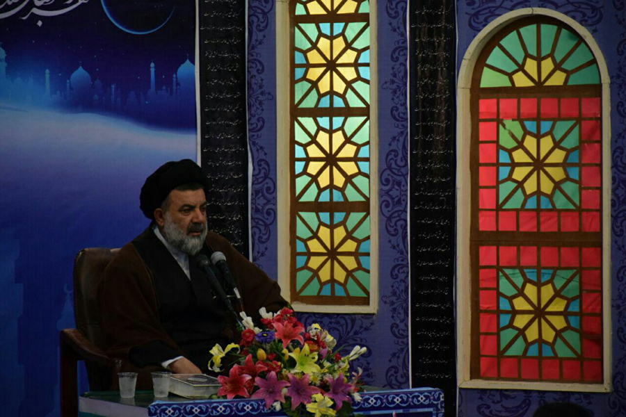 گزارش تصویری برنامه تفسیر قرآن مسجد بعثت خرم‌آباد