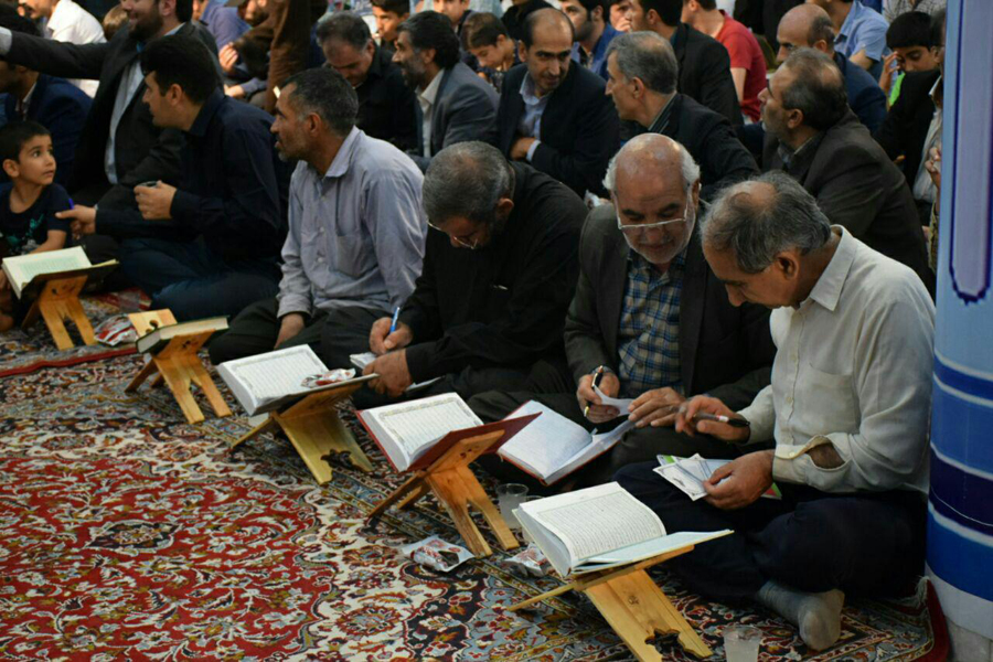 گزارش تصویری برنامه تفسیر قرآن مسجد بعثت خرم‌آباد