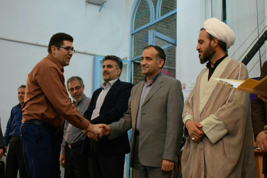 گزارش تصویری برنامه تفسیر قرآن مسجد بعثت خرم‌آباد