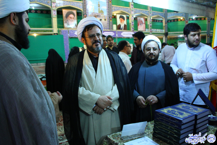 گزارش تصویری/بازدید مدیرکل اوقاف و امورخیریه استان از «نمایشگاه قرآن»