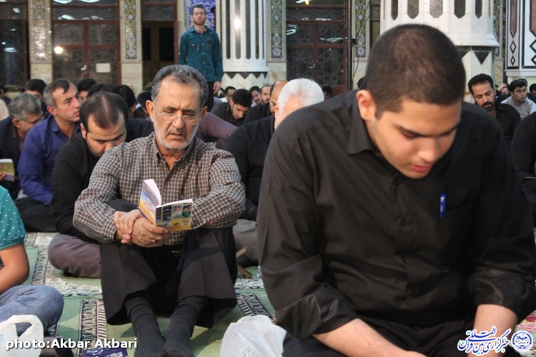 گزارش ایکنا از احیاء شب بیست و سوم ماه رمضان در مصلای شهرکرد