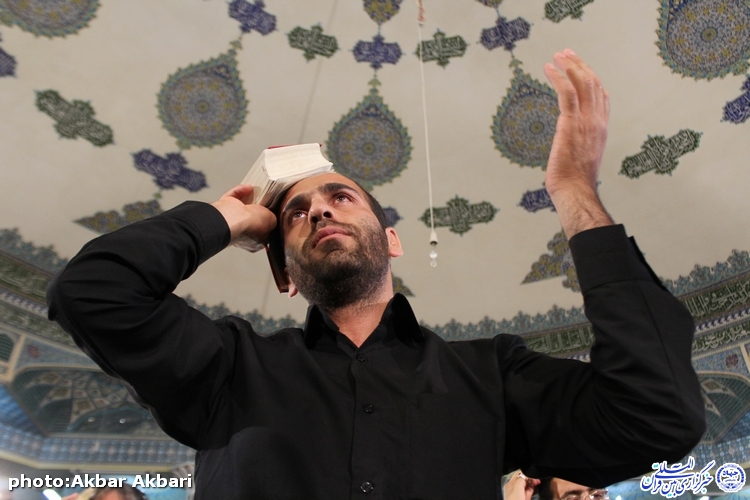 گزارش ایکنا از احیاء شب بیست و سوم ماه رمضان در مصلای شهرکرد