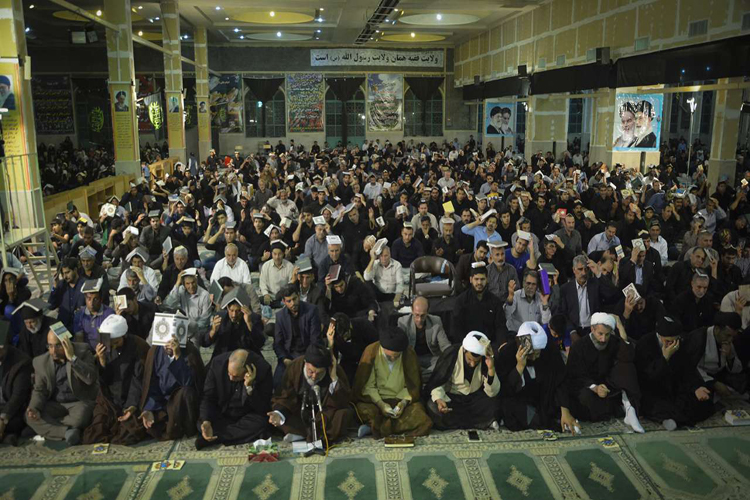گزارش تصویری مراسم احیای لیالی قدر در لرستان