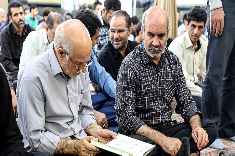 مراسم احیای شب بیست سوم ماه مبارک رمضان با حضور قاری مصری در سنندج مراسم احیای شب بیست سوم ماه مبارک رمضان با حضور قاری مصری در سنندج