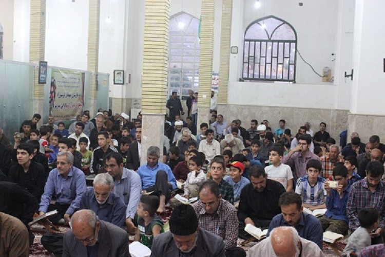 برگزاری محفل انس با قرآن «امام‌زاده مهدی(ع)» هرسین