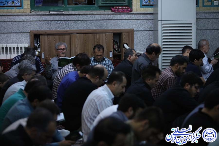 دوربین ایکنا روایتگر لحظات عاشقانه بنده و خالق +عکس