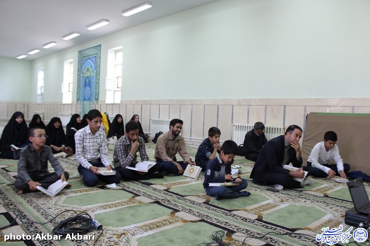 نخستین جلسه «بهره هایی از کلام وحی» در چهارمحال و بختیاری