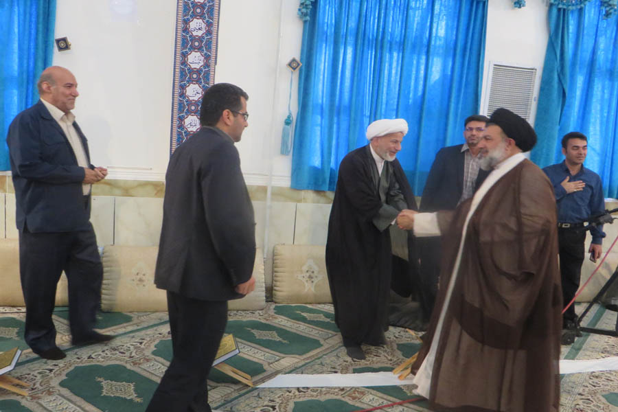 گزارش تصویری جمع‌خوانی قرآن‌ در حسینیه ثارالله خرم‌آباد