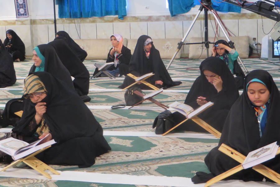 گزارش تصویری جمع‌خوانی قرآن‌ در حسینیه ثارالله خرم‌آباد