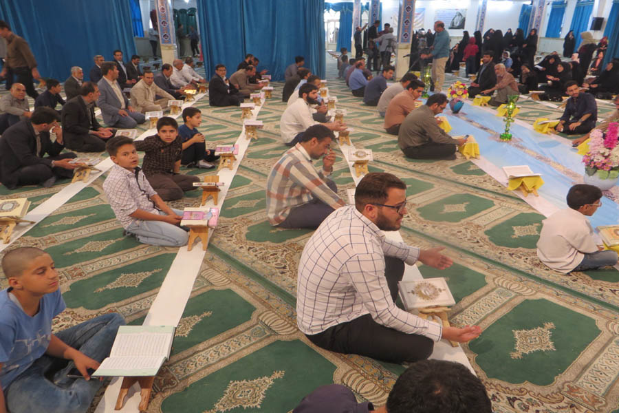 گزارش تصویری جمع‌خوانی قرآن‌ در حسینیه ثارالله خرم‌آباد