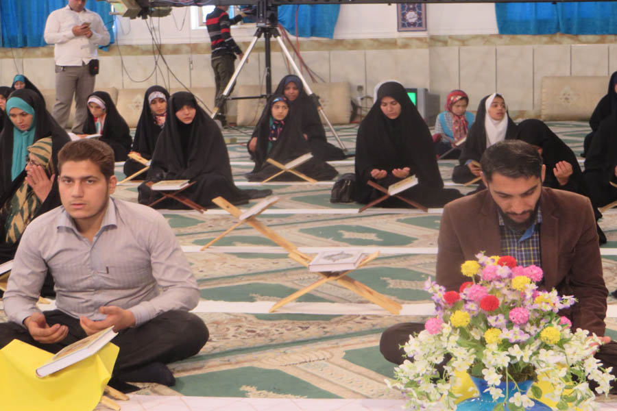 گزارش تصویری جمع‌خوانی قرآن‌ در حسینیه ثارالله خرم‌آباد