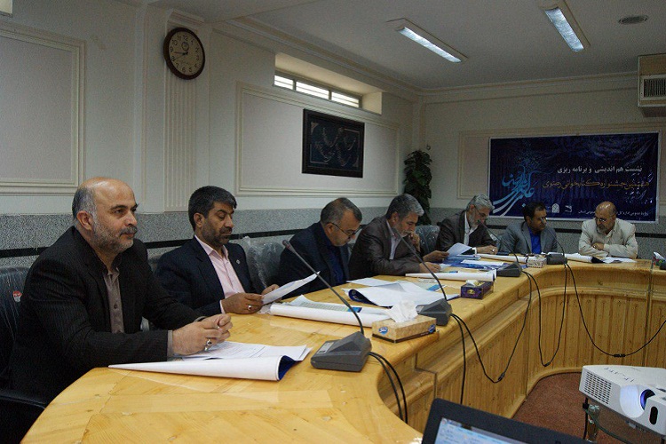 تصاویری از نشست هم‌اندیشی هفتمین جشنواره کتابخوانی رضوی در زاهدان