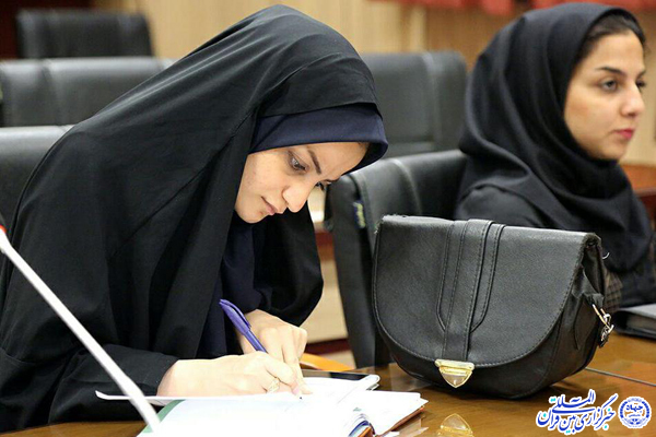 گزارش تصویری/نشست خبری «جشن‌های گلریزان» در یزد