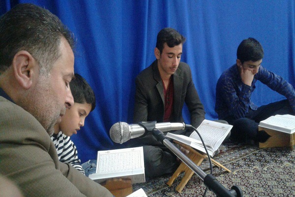 جلسه قرآن مؤسسه آل‌یاسین سجاس برپا شد