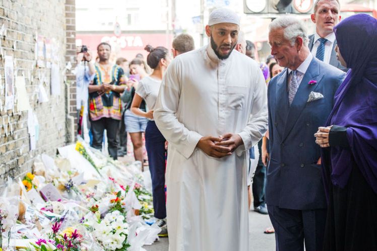 شاهزاده ولز در مسجد لندن + عکس