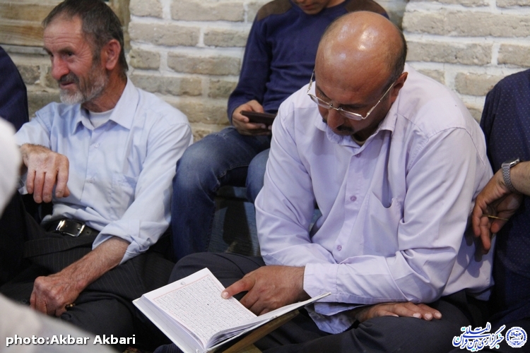 محفل انس با قرآن در سورشجان/گزارش تصویری