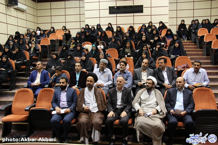 نشست هم‌اندیشی مدیران مؤسسات و خانه‌های قرآن چهارمحال و بختیاری