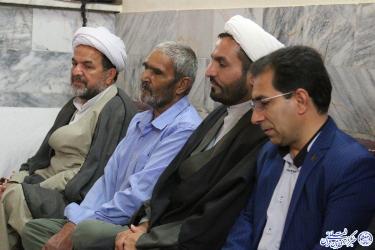 بازدید مدیر کل بنیاد شهید خراسان‌جنوبی از خانواده شهداء