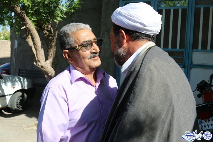 بازدید مدیر کل بنیاد شهید خراسان‌جنوبی از خانواده شهداء