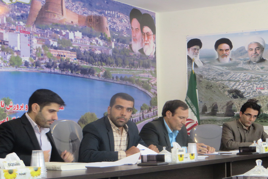 گزارش تصویری جلسه کمیسیون عمومی قرآن آموزش و پرورش لرستان