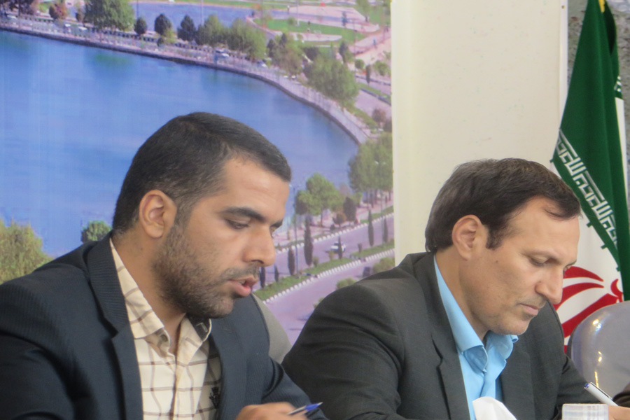 گزارش تصویری جلسه کمیسیون عمومی قرآن آموزش و پرورش لرستان