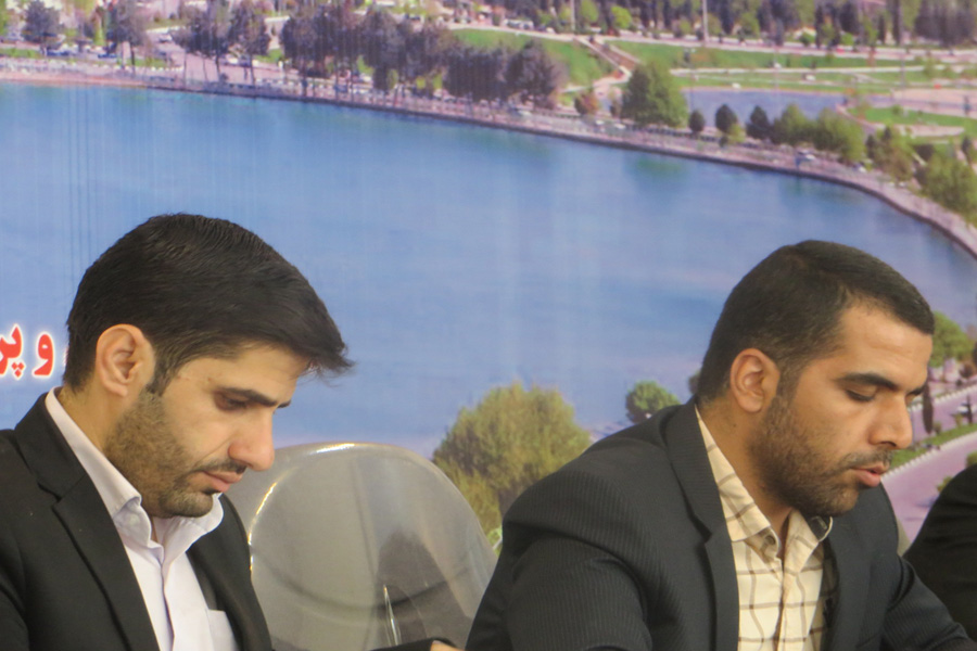 گزارش تصویری جلسه کمیسیون عمومی قرآن آموزش و پرورش لرستان