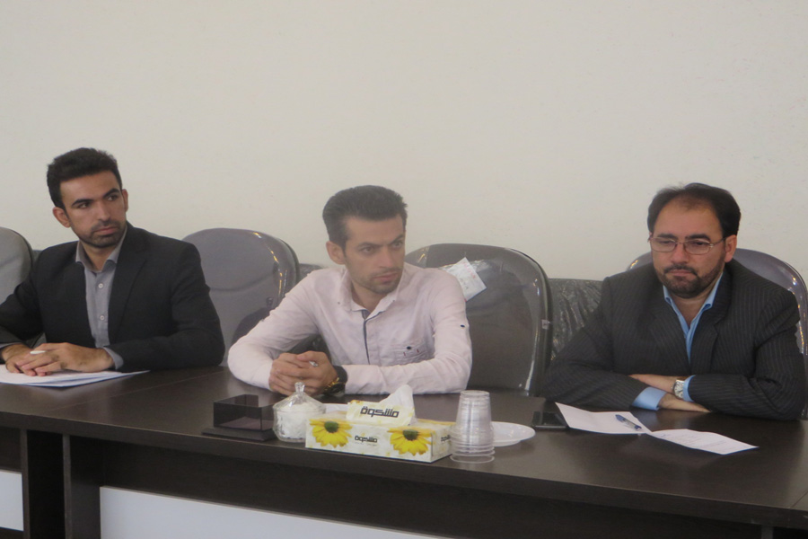 گزارش تصویری جلسه کمیسیون عمومی قرآن آموزش و پرورش لرستان